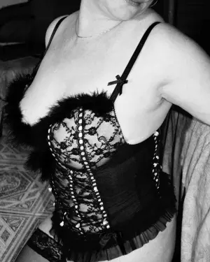 Wir sind ein verheiratetes Paar mitte 50.