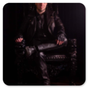 Ich bin Mentor Chris – Hypnose-Dom, Bizarr-Dom und sinnlicher Mentor.