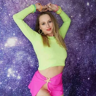 Natalie Alba sucht Männer, die sich was trauen!