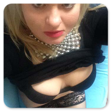 Callgirl Angie aus Mannheim ist die perfekte Begleiterin für unvergessliche Sextreffen, die sowohl Stil als auch Leidenschaft vereinen