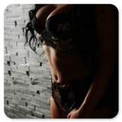 Unsere Prive Escorts sind nicht nur wunderschön, sondern auch charmant und diskret.